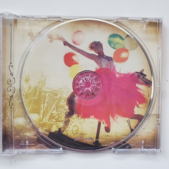 Pink- Funhouse Album CD 💿3/$35+Free Shipping!🚚 - Picture 4 of 4